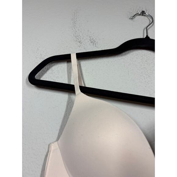 Victoria’s Secret 32B Incredible T-Shirt Bra Tan Padded No Wire NWT - Picture 5 of 13